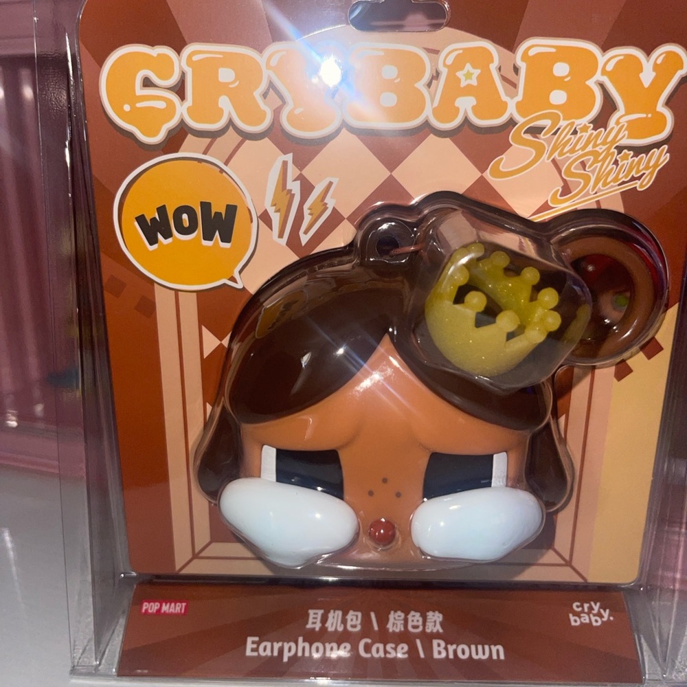 CRYBABY SHINY SHINY series earphone case BROWN